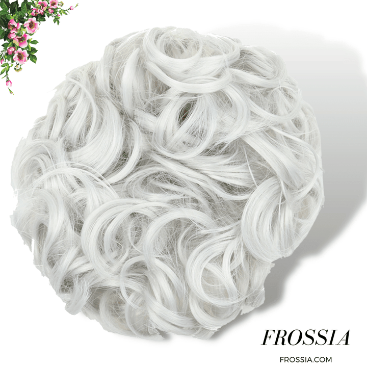 Faux chignon bouclé cheveux gris clair | Frossia
